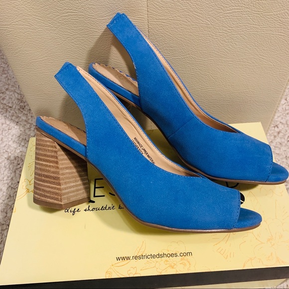 Restricted Columbia block heels - Picture 4 of 7